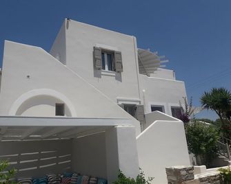 Faros Villa small hotel & restaurant - Pirgaki