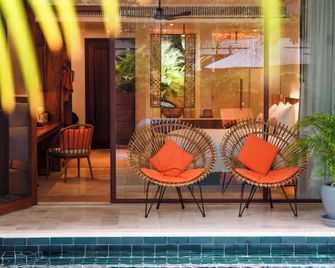 إف سي سي أنكور باي أفاني - سيم ريب - حوض السباحة