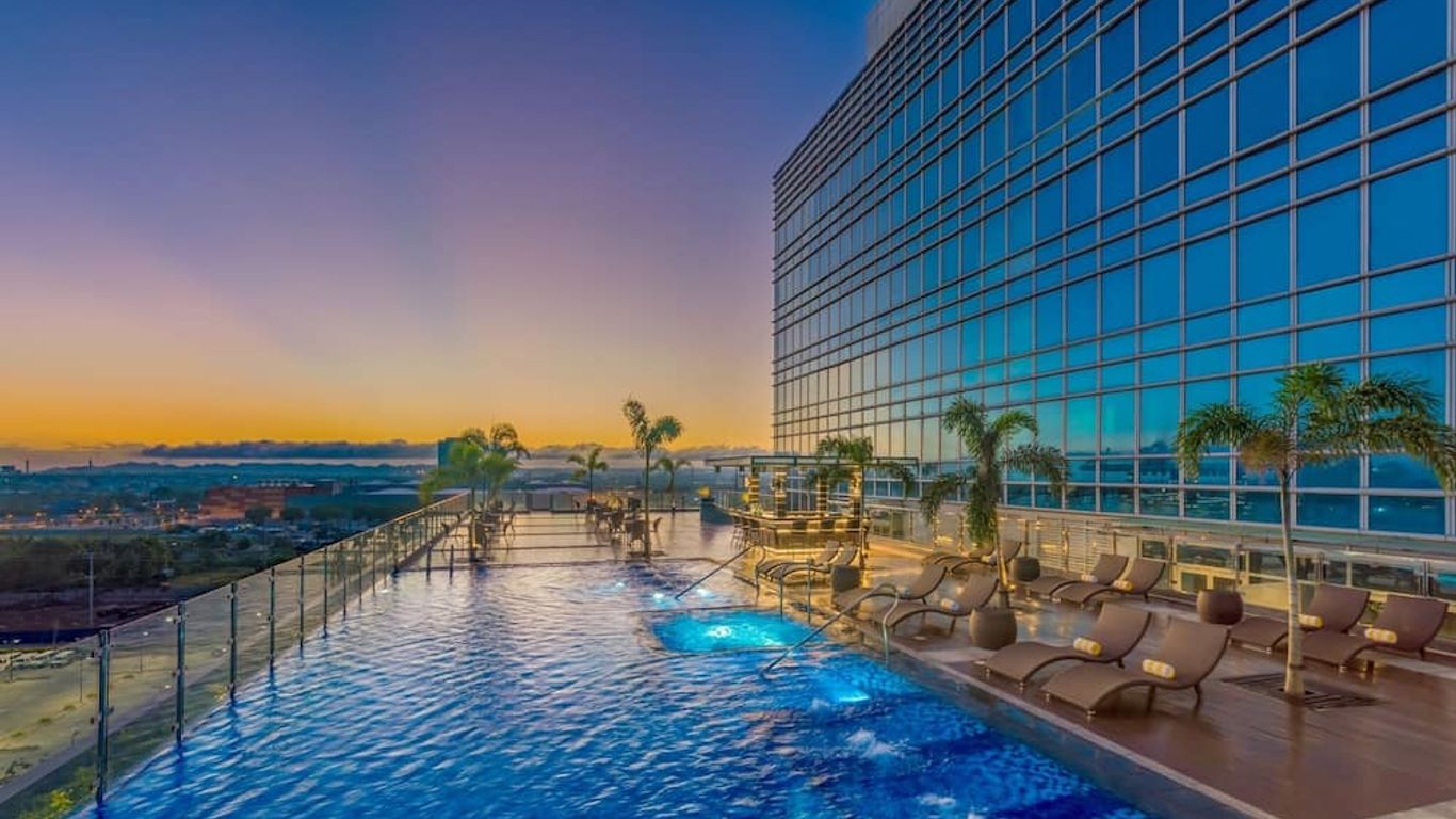 怡朗里士滿酒店 - 伊洛伊洛