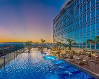 ريتشموند هوتل إيلويلو - إيلويلو ستي - حوض السباحة