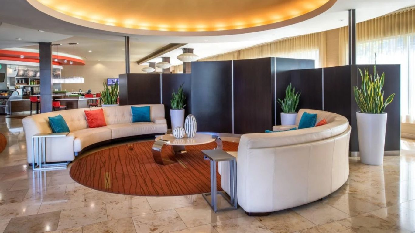 Courtyard by Marriott Sacramento Cal Expo