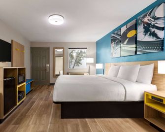 Days Inn by Wyndham Memphis at Graceland - Memphis - Habitación