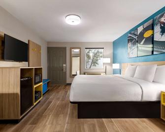 دايز إن باي ويندام ميمفيس آت غريسلاند - ممفيس (تنيسي) - غرفة نوم