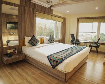 Hotel Grand Residency - Jamshedpur - Bedroom