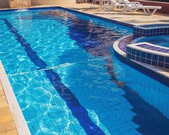 Villa Di Verona Charm Hotel - Guarujá - Svømmebasseng