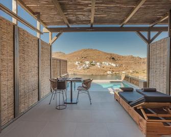 Amal Kythnos Suites - Merichas - Pool