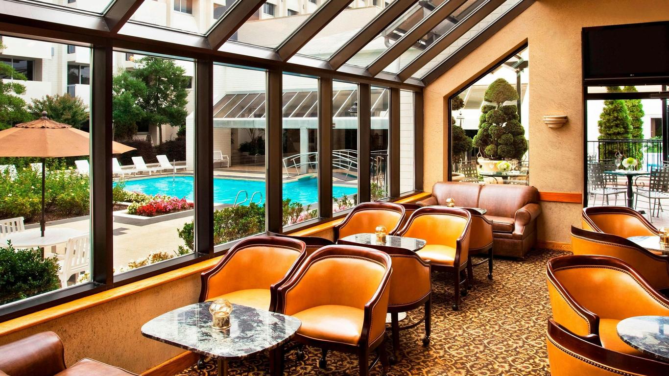 Sheraton Greensboro at Four Seasons