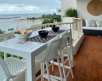 Currumbin Stunning Ocean Views! - Currumbin - Varanda