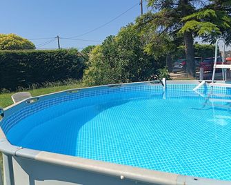 L'Escale Pernoise, 2-6 personnes - Pernes-les-Fontaines - Piscine