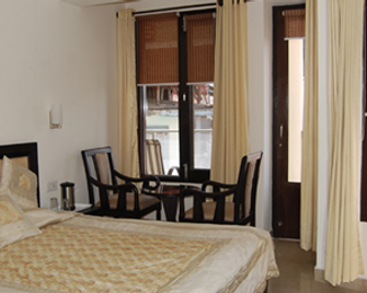Hotel Vaikunth - Shimla - Bedroom
