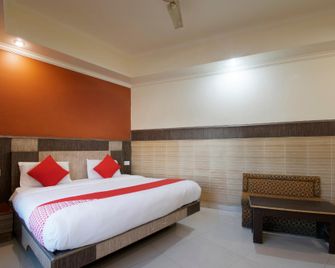 The Om Hari Residency - Katra - Makuuhuone