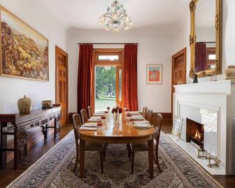 Mt Vernon Villa by MajorDomo - Waipukurau - Dining room
