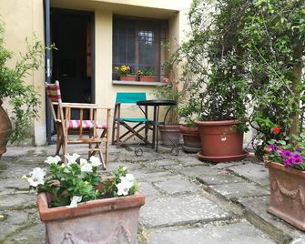 Hilltop paradise cottage, a stone's throw from Florence - Scandicci - Terasa
