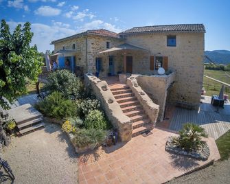 Superb Air-Conditioned Stone Gite, Heated Swimming Pool, Near The Vallon Center - Vallon-Pont-d'Arc - Building
