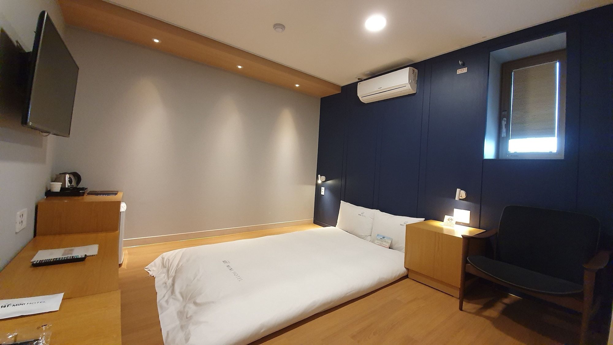 Bedroom view of Mini Hotel 141