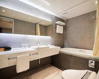 Eden Paradise Hotel - Icheon