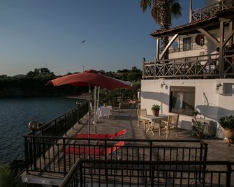 Villa Chara - Ammouliani - Outdoors view