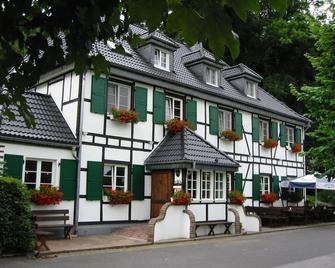 Hotel - Restaurant Wißkirchen - Odenthal - Edificio