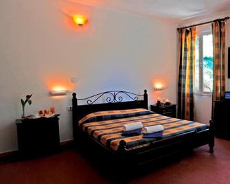 Hotel Galaxias - Gouvia - Habitación