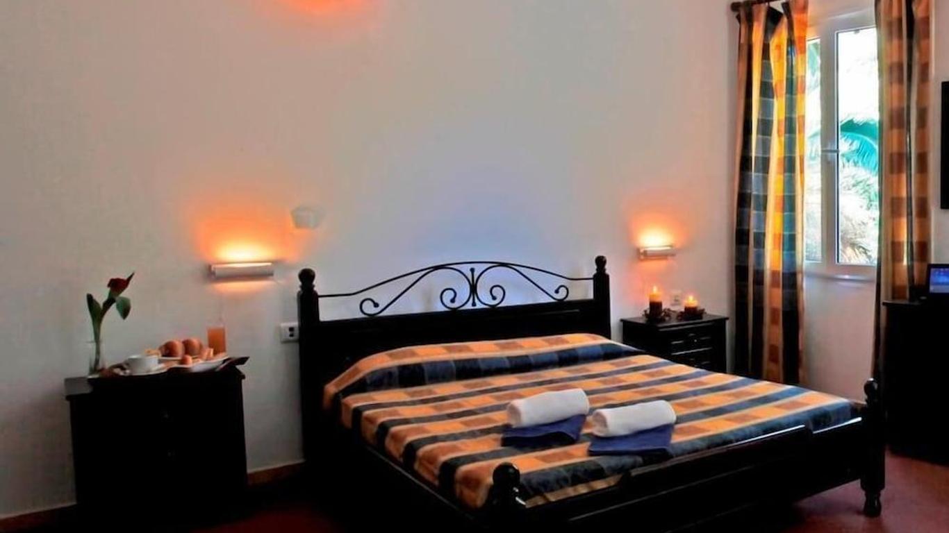 Hotel Galaxias