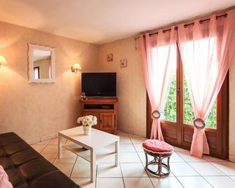 des Hirondelles - Saint-julien-puy-laveze - Saint-Julien-Puy-Lavèze - Sala de estar