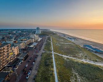 Two Brothers Noordwijk Beach Hotel - Noordwijk - Strand