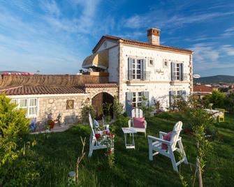 Chigdem Hotel - Alacati - Edificio