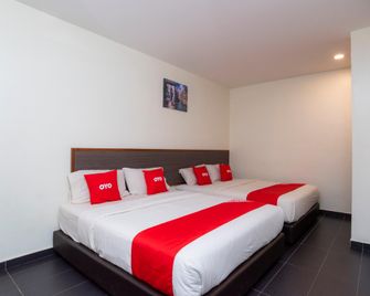 OYO 44095 Bluewater Hotel (2) - Mersing - Ložnice