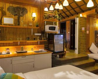 Out of Africa Resort - Had Nes - Kitchen
