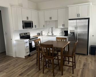 Guesthouse in Tehachapi B - Tehachapi - Кухня