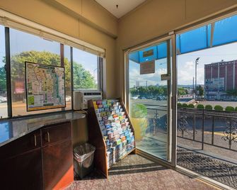 Broadway Inn Portland Downtown - Portland