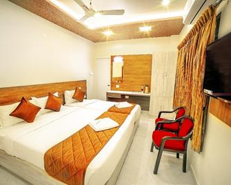 Udhayam Inn - Velankanni - Bedroom