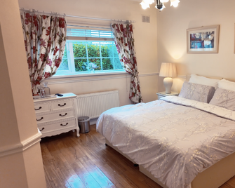 Hazelbrook - Waterford - Bedroom