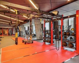 Sojourn Rosslyn Gym Pool Rooftop & Free Parking - Arlington - Gym