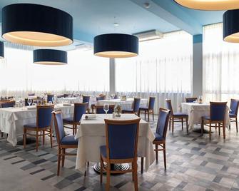 โรงแรมแกรนด์ - ฟอลเต เดย์ มาร์มี - ร้านอาหาร