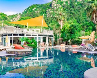 Mersoy Bellavista Hotel - Icmeler - Piscina