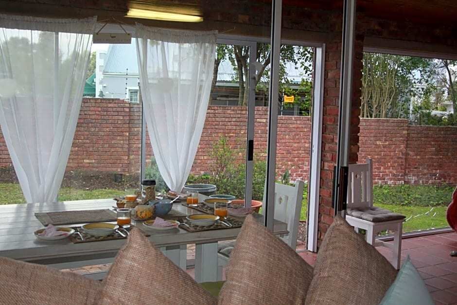 Jaydees B And B - פלטנברג ביי - מסעדה