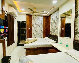 Hotel Shree Shyam Sharnam - Omkareshwar - Habitación