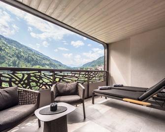 كويلينهوف لاكشري ريزورت باسير - ميرانو - شرفة