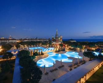 PGS Hotels Kremlin Palace - Antalya - Alberca