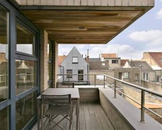 Penthouse with 2 free parking in Knokke-Heist - Knokke-Heist - Balkon