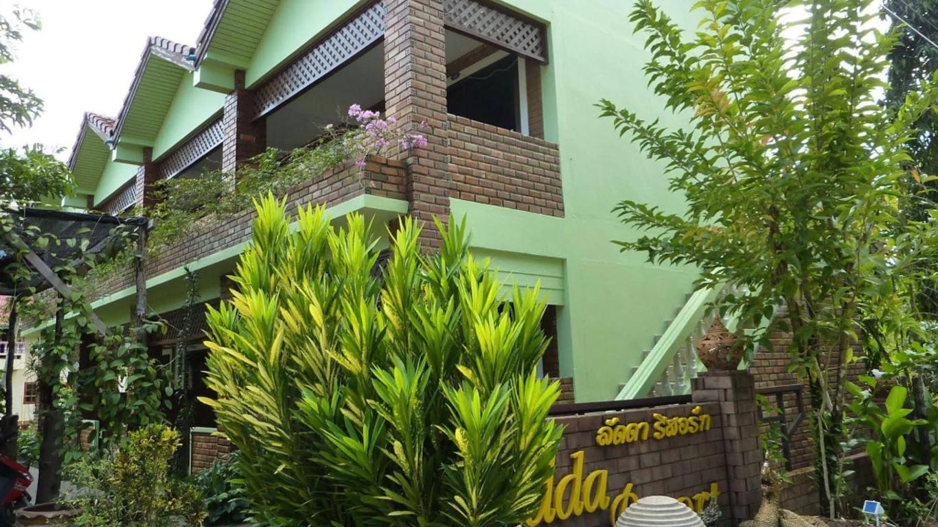 Ladda Resort