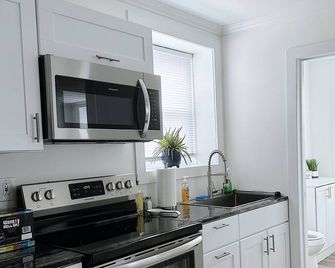 Modern 1 BR apt | Close to everything | Whitesboro - Whitesboro - Kitchen
