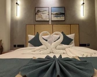 Olive Woods - Chinnakanal