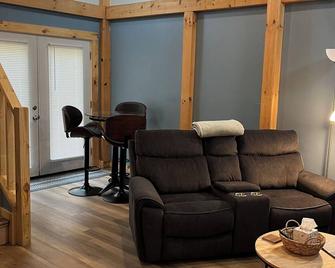 Clinch Mountain Reserve Cabin #2. Cabin retreat near charming Rogersville, TN. - Rogersville - Sala de estar