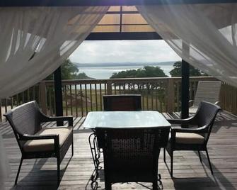 Lodge At Turkey Cove - Canyon Lake - Balcony