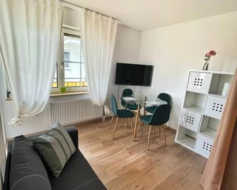 Ferienwohnung Kestel - Bad Bellingen - Obývací pokoj