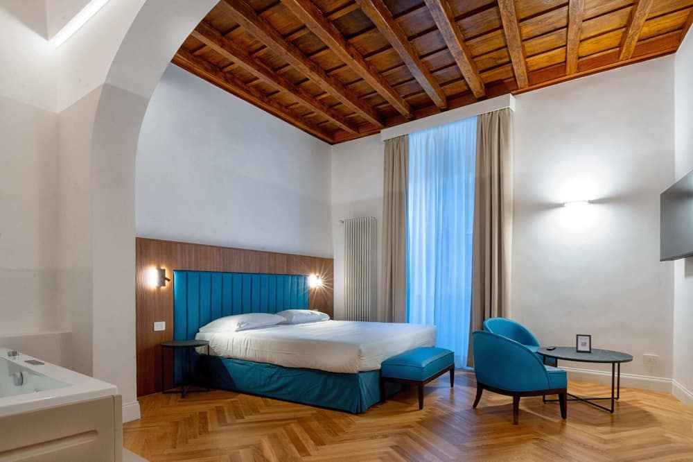 ألبيرغو أبروتسي