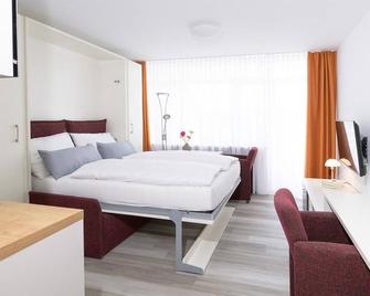 Huber Living Basic 102 - Germering - Schlafzimmer