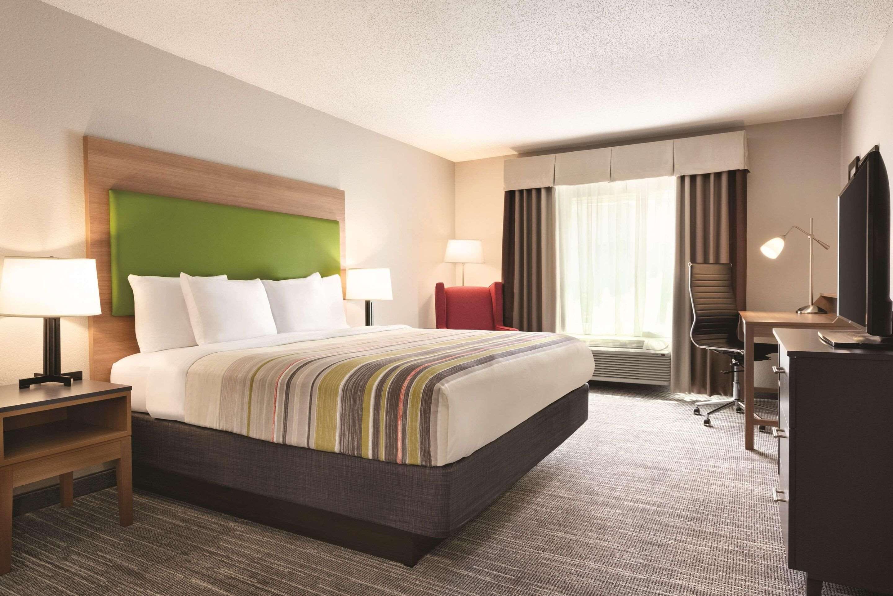 Country Inn & Suites by Radisson, Greensboro NC thumbnail 3